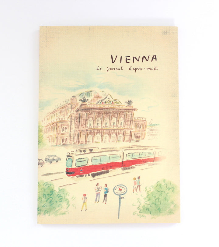 L'apres-Midi Travel Journal 98p. Italy Vienna White Background Photo